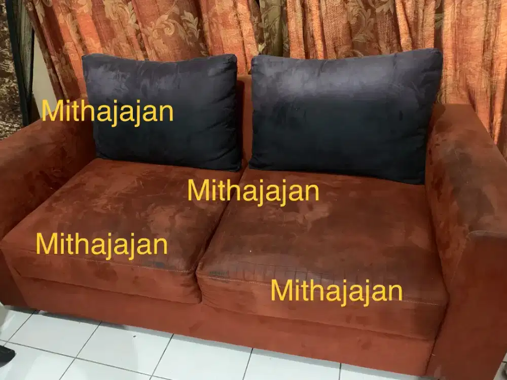 Sofa bludru empuk nyaman merah elegan cantik besar 2 seat bangku kursi