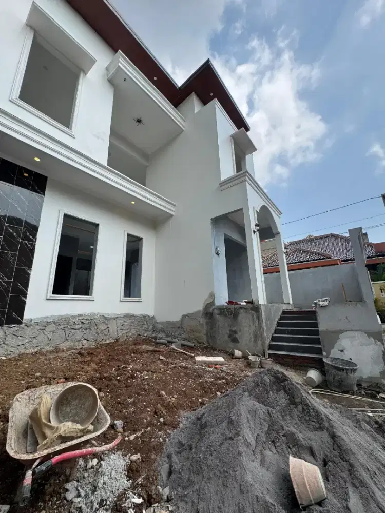 Rumah Manyaran dekat pintu TOL Manyaran semarang barat