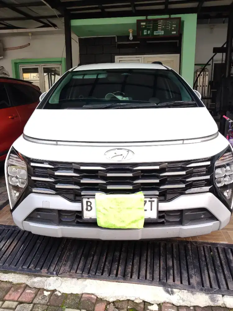 ​Hyundai Stargazer X 2024 Captain Seat - KM 9.400 (Tangan Pertama)