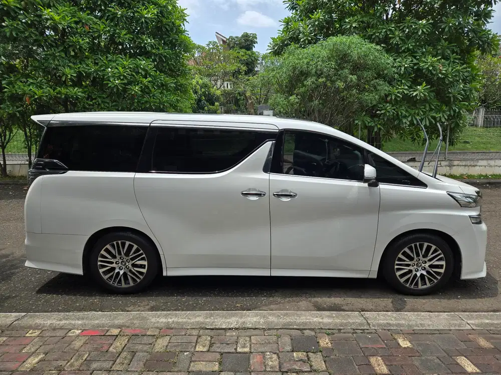 Toyota Vellfire 2016 2.5 ZG Bensin A/T