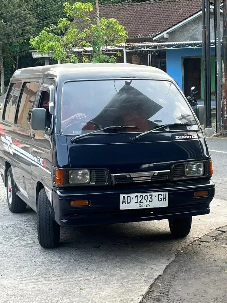 Dijual mobil zebra 1.3 th 90