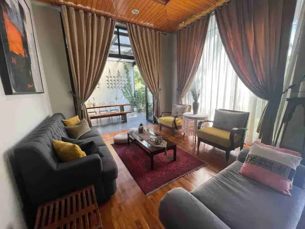 rumah cakep rasa villa di Bandung Utara