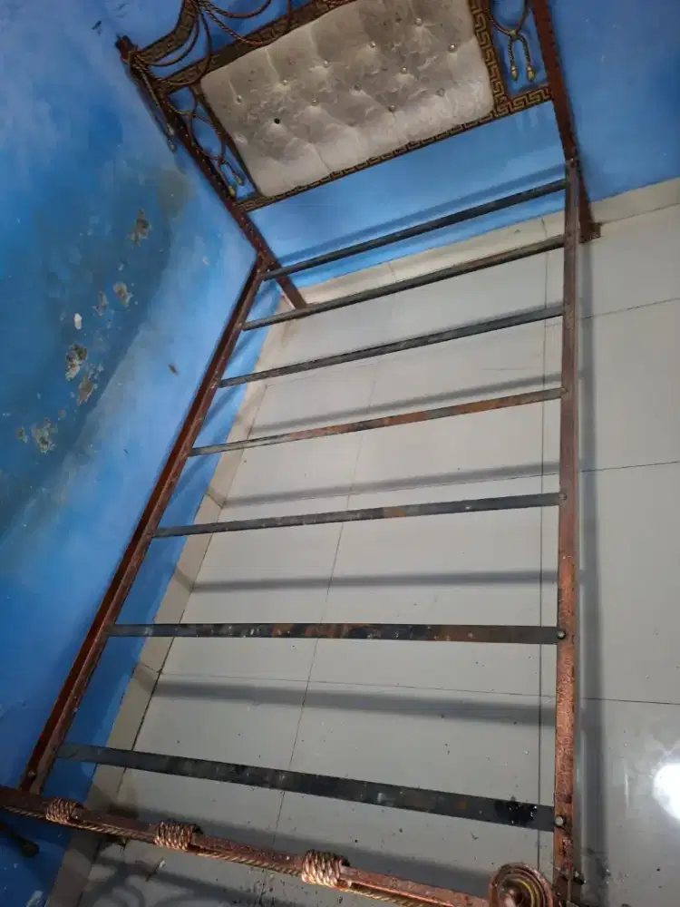 Dijual Ranjang Besi Tempa (nego)