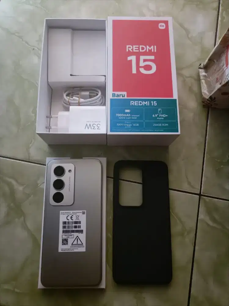 Redmi 15 8/256 warna silver