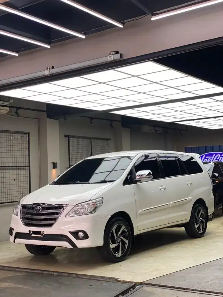 Toyota Kijang Innova G 2014