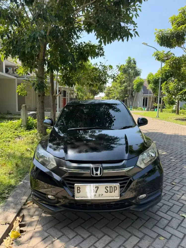 Jual Cpt HRV E CVT 2017 TGN Pertama