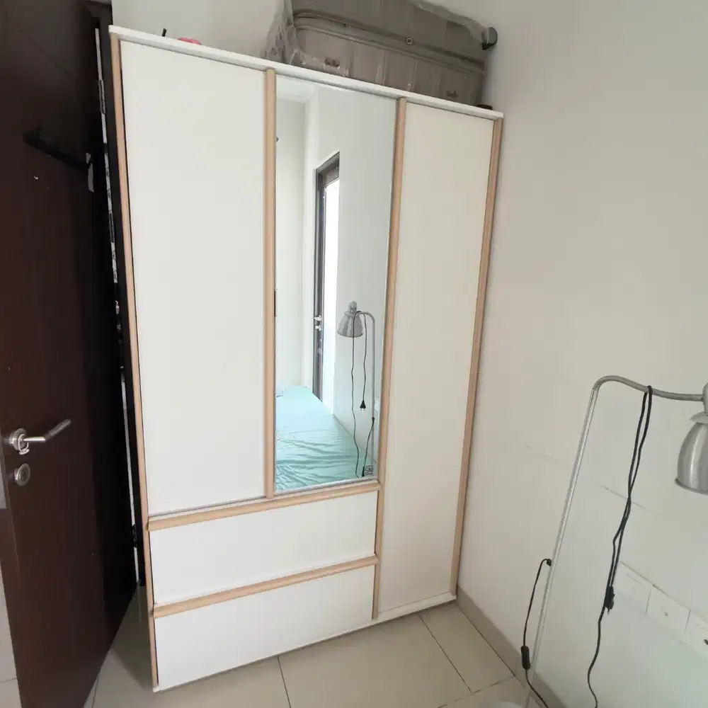 Lemari 3 pintu dekoruma