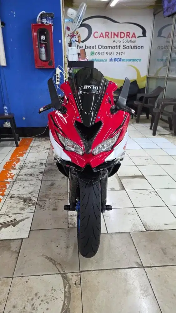 Kawasaki ZX25r Red 2021 spesial merah putih