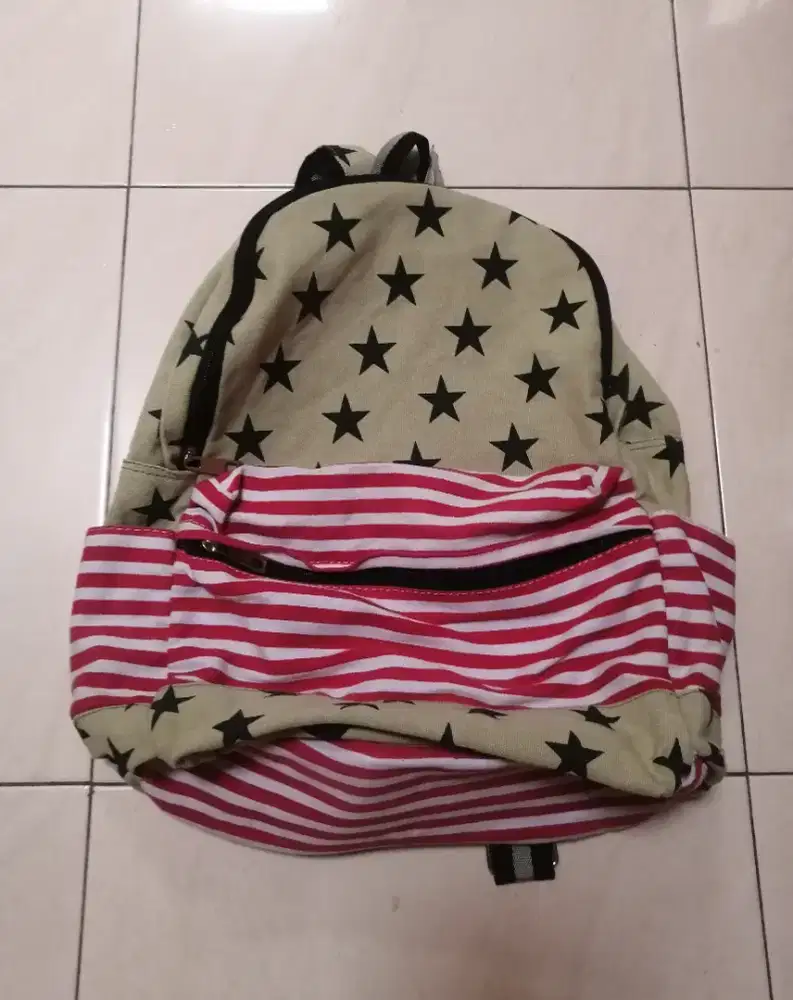 Tas anak sekolah