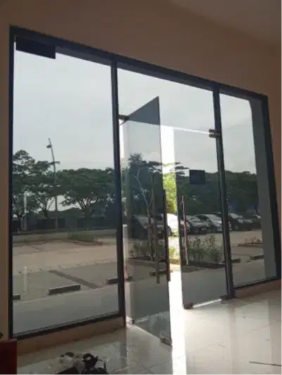 Sedia Kaca film rumah jasa pasang kacafilm sedia kaca film gelap hitam