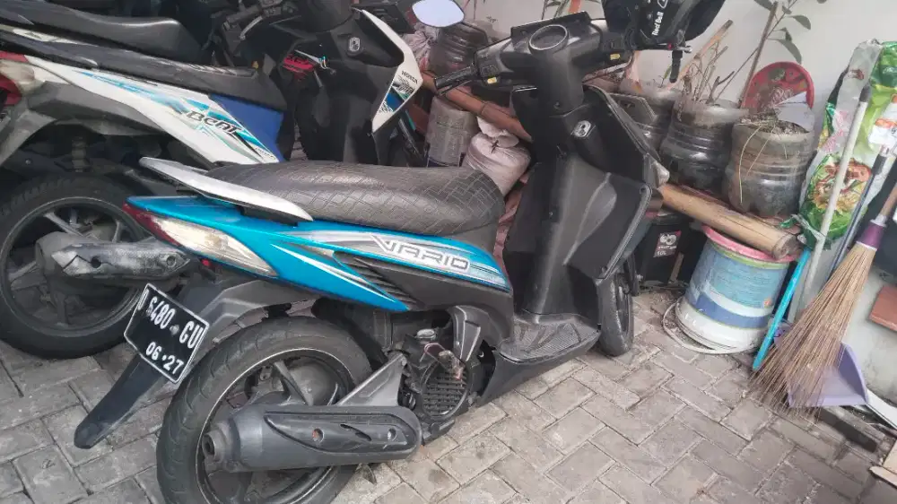 Dijual Motor Vario karbu 2009 Bekas kondisi ok, body mulus