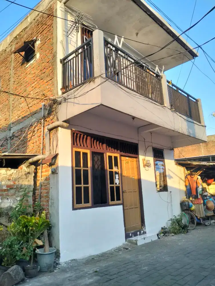 RUMAH 2 LANTAI SHM WARU SIDOARJO 445JT
