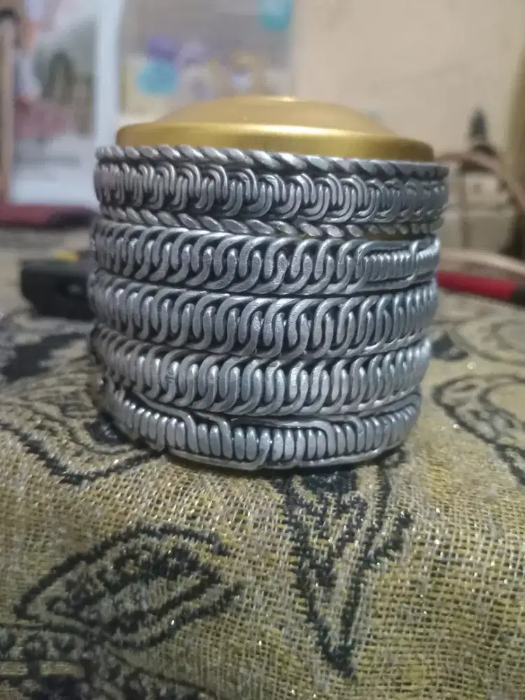 Aksesoris gelang