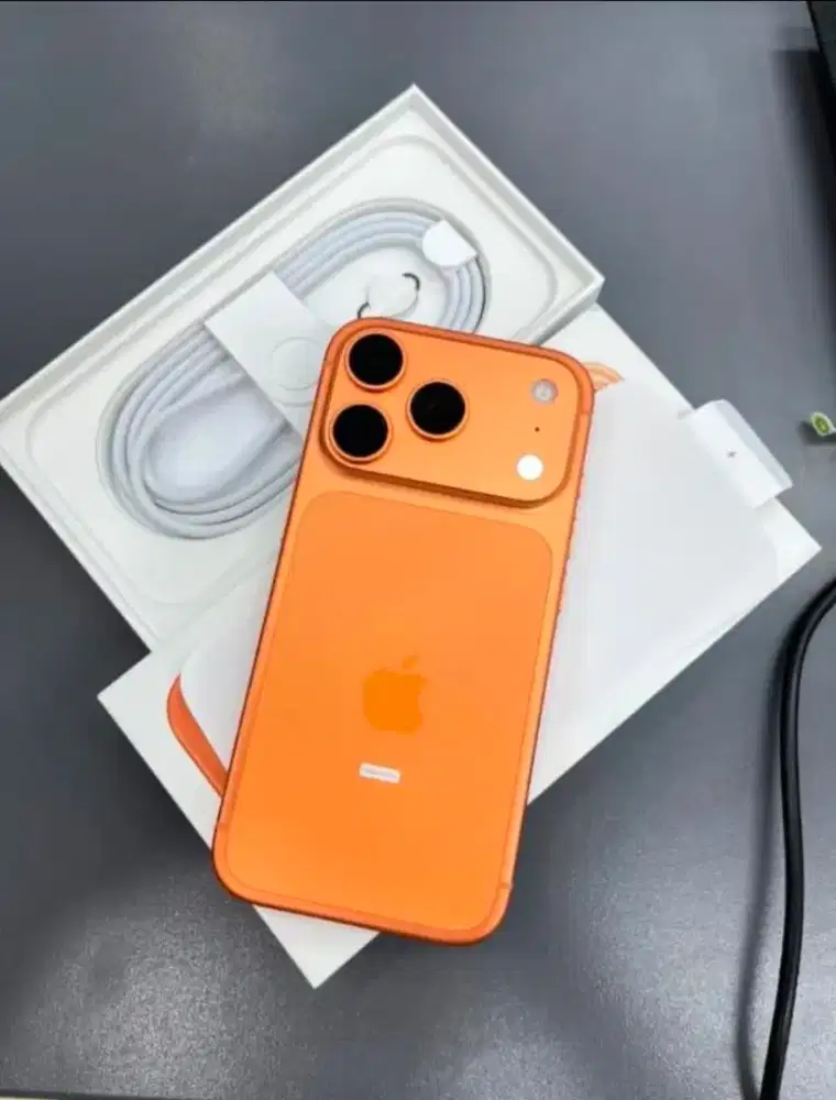 IPHONE 17 PRO CICILAN DP 0 PROMO BUNGA 0% DI KREDIVO