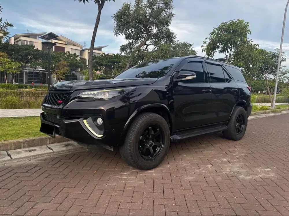 TERMURAH STAGE 3! Toyota Fortuner VRZ 2.4 Solar 2017 nik 2016
