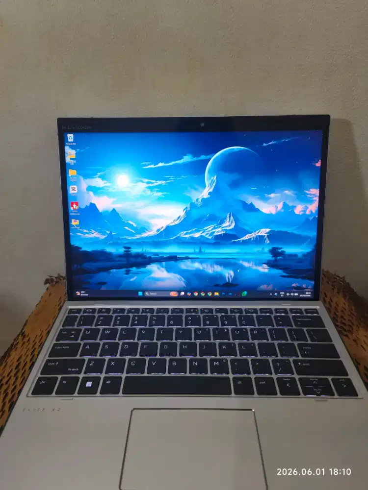 Laptop HP Elite X2 G8 Tablet 2 in 1 (Core i5 Gen11)  Bekas/Second