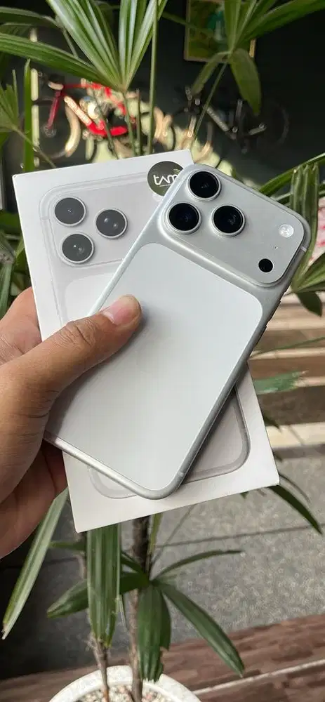 IPHONE 17 PRO 256 GB PEMAKAIAN SINGKAT