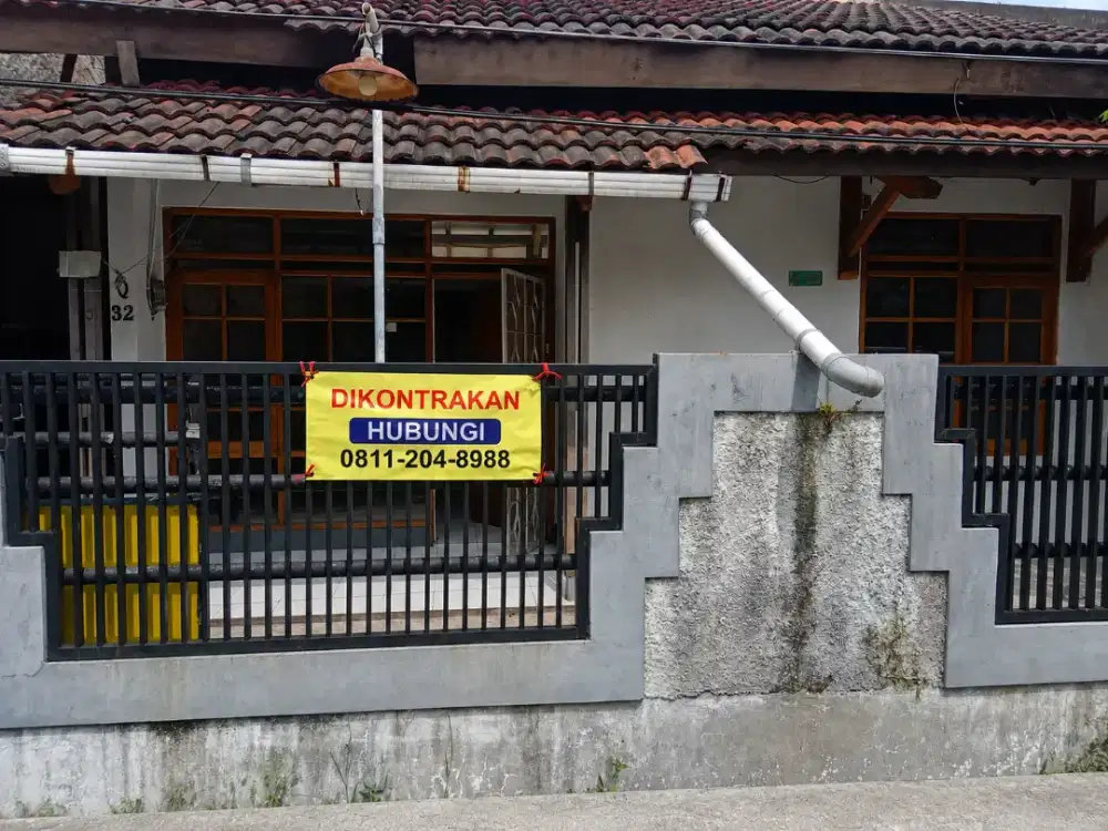 DISEWAKAN RUMAH - Taman Kopo Indah 1 Blok Q 32