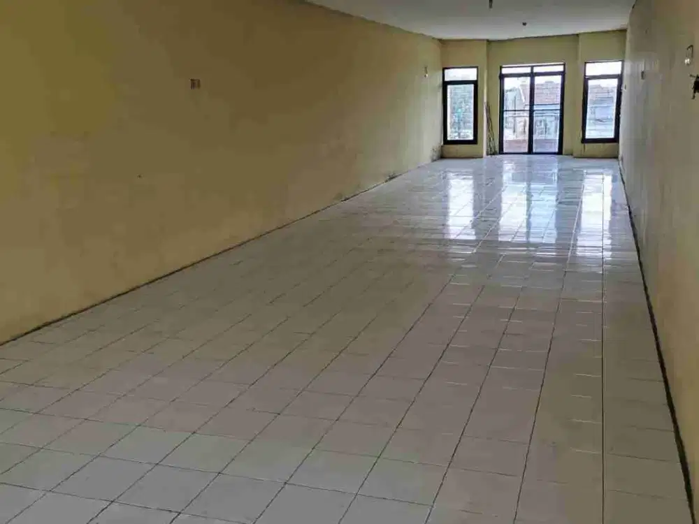 Dijual Ruko Raya Wiyung Nol Jalan Raya Exclusive Listing