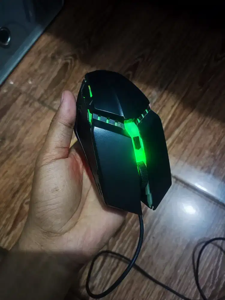 MOUSE PHANTOM GAMING LOOKS