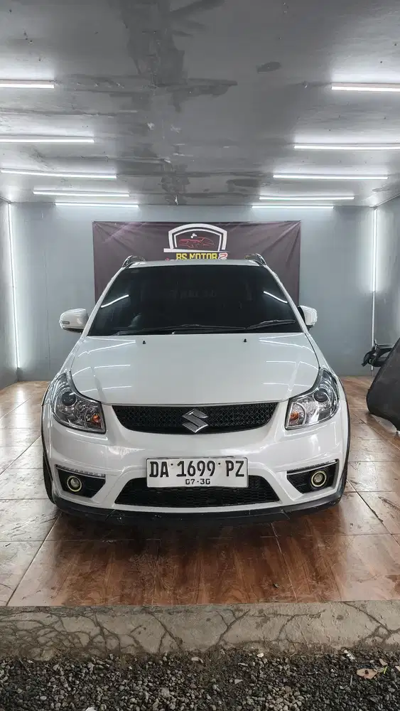 SUZUKI F X-OVER 4X2 1.5 2012