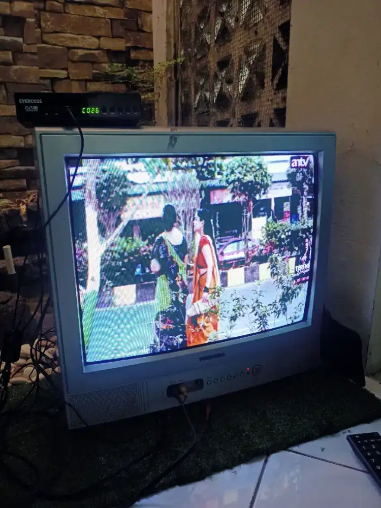 DIJUAL TV TABUNG  21 + STB