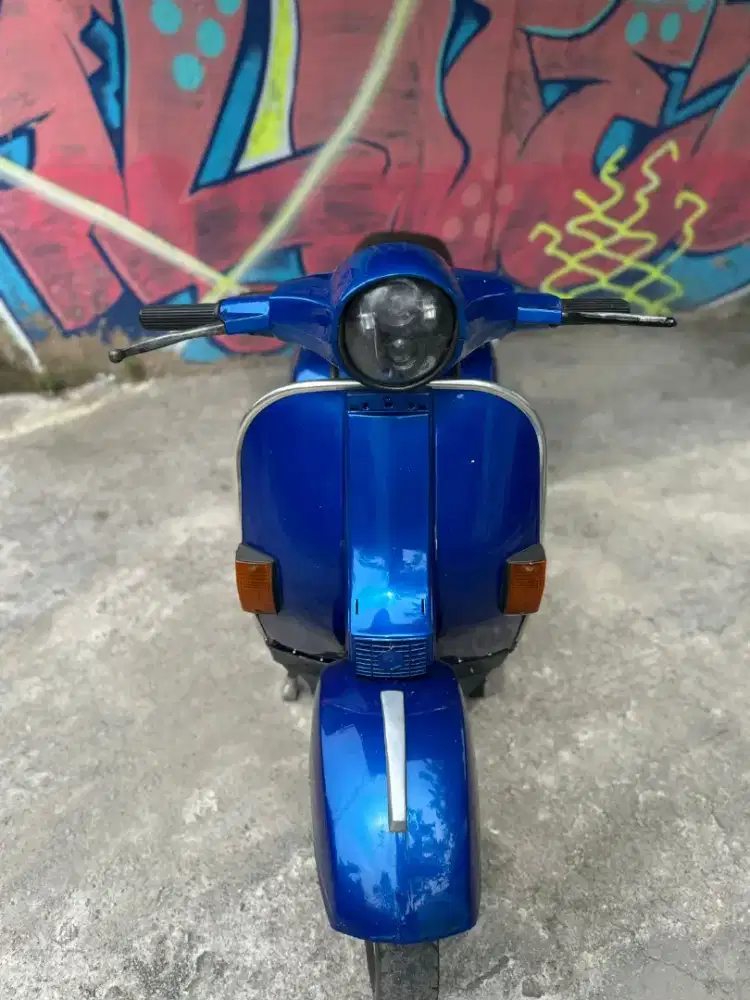 Vespa PX Biru Metalik