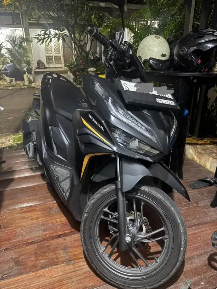 Honda Vario 125 Hitam Low KM
