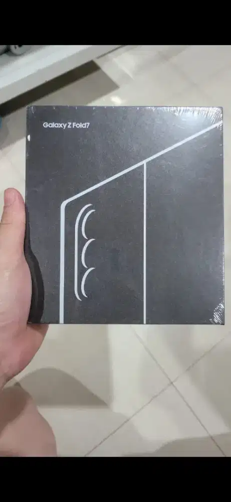 Samsung Z Fold 7 new and sealed ,SEIN