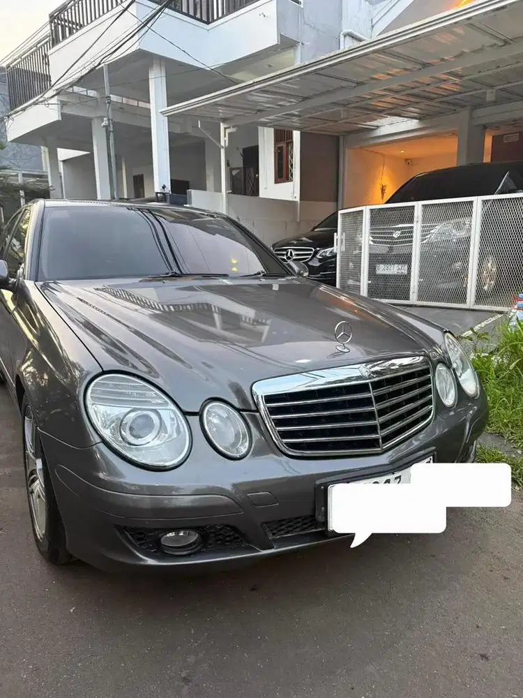 Mercedes-Benz E200K 2009 Bensin