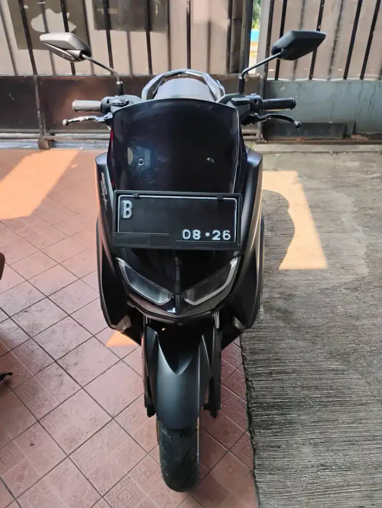 Yamaha Nmax Connected/ABS 2021 bln 8 hitam doff, tangan pertama KM low