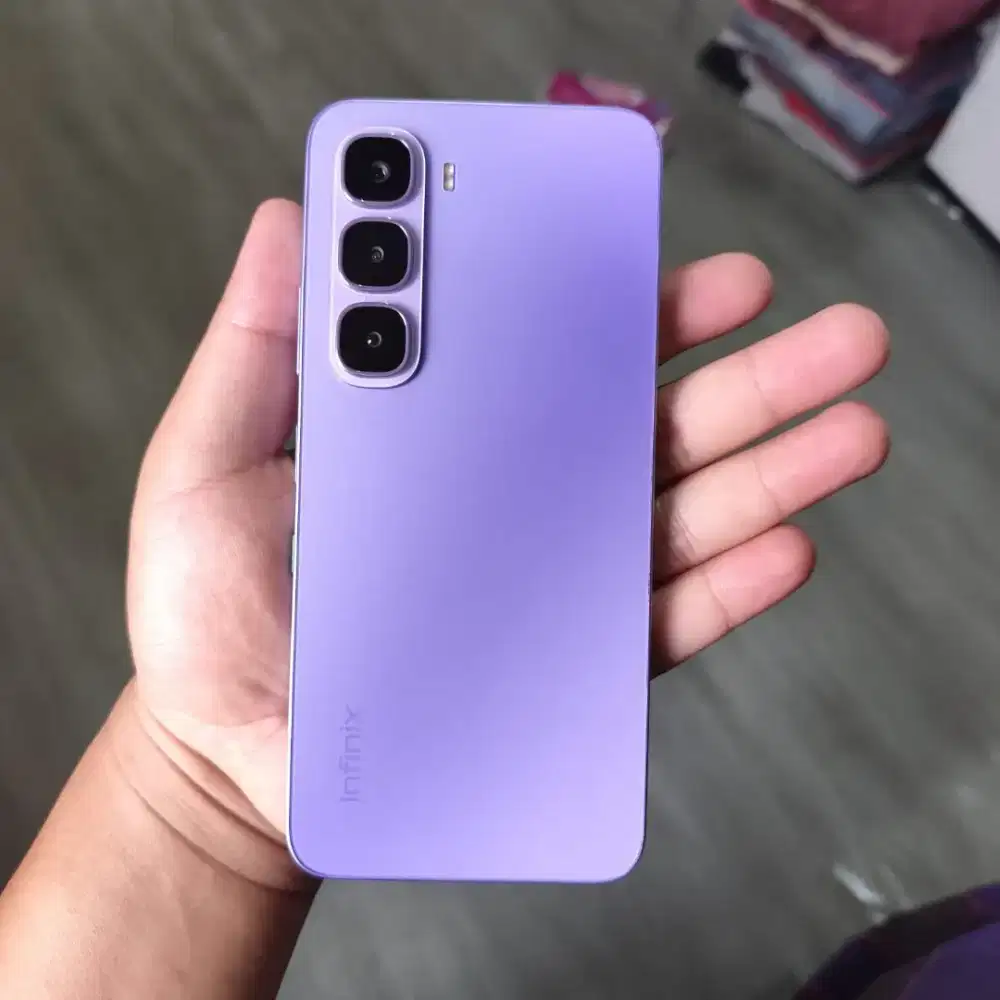 Infinix hot 60i NFC ram 8/256 hp dan casan ori