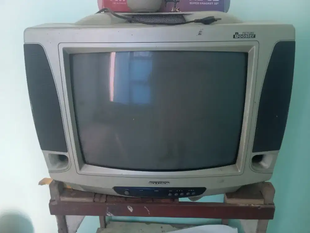 Tv tabung merek polytron ukuran 21 ins