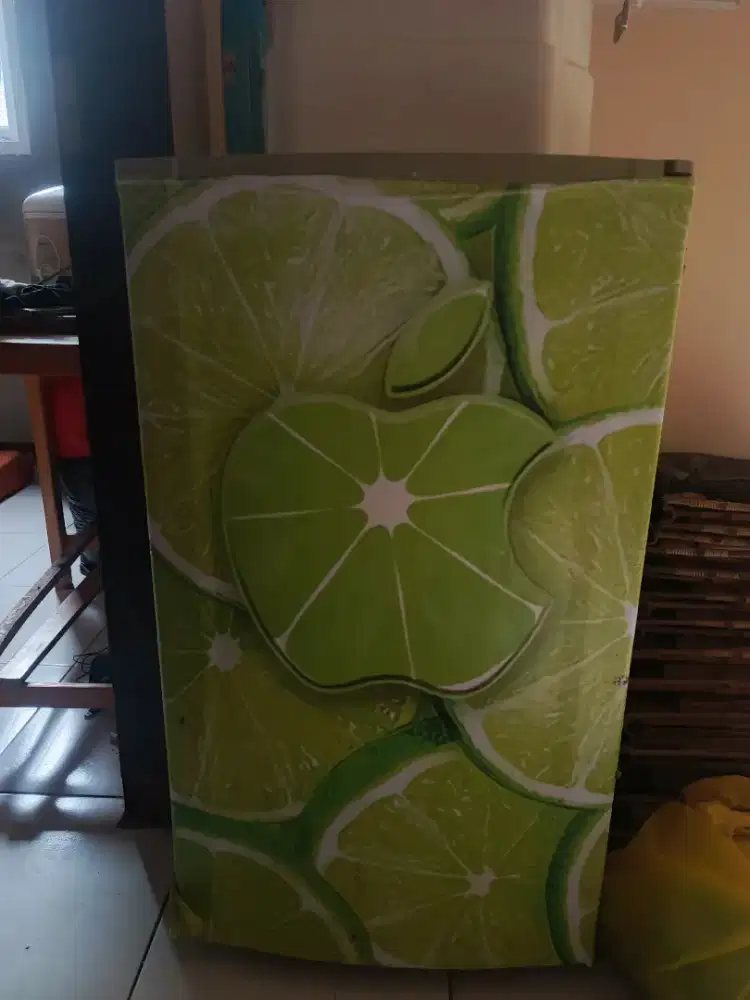 Kulkas 1. pintu