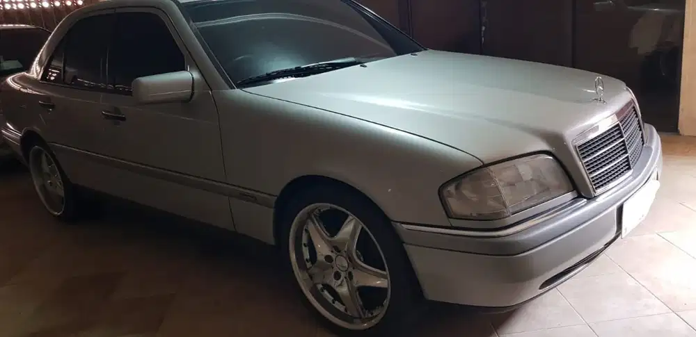 Mercedes-Benz C200 1996 Bensin