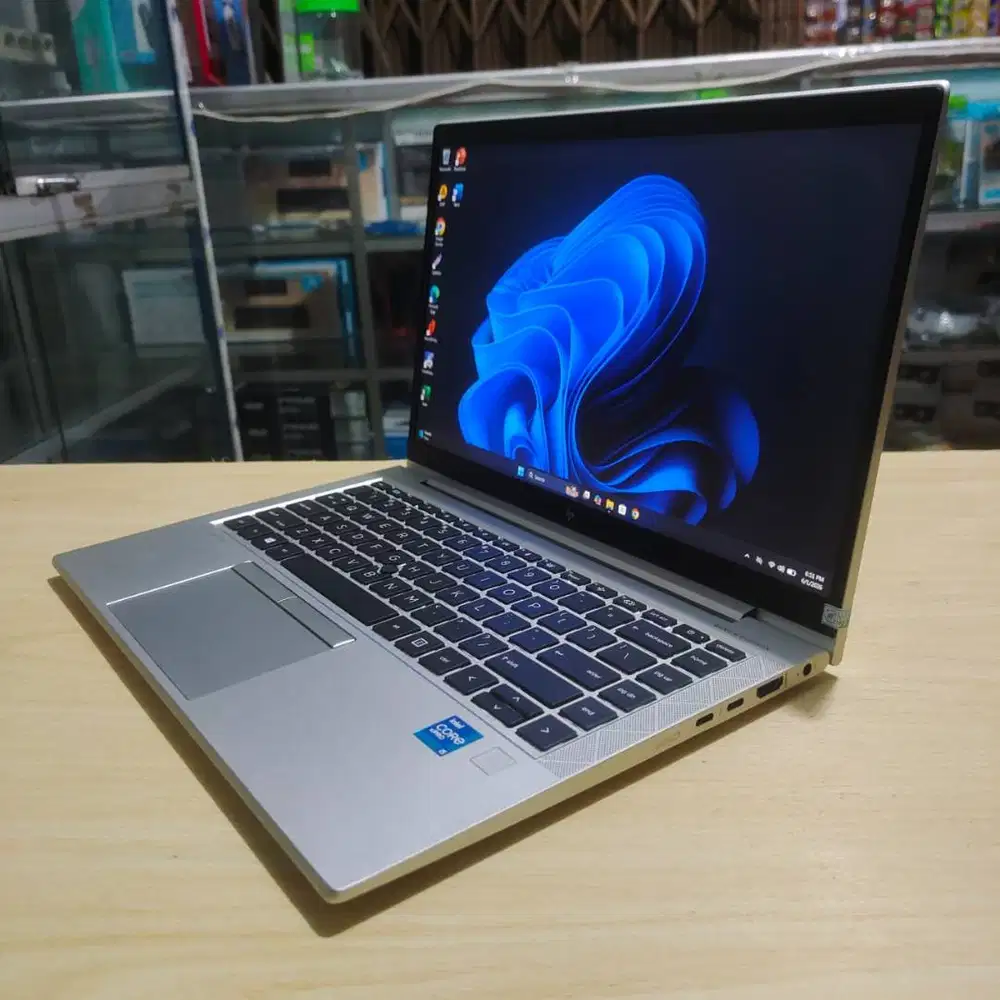 Laptop HP Elitebook 840 G8 Intel Core i5 Gen 11th 16/256 SSD Mulus
