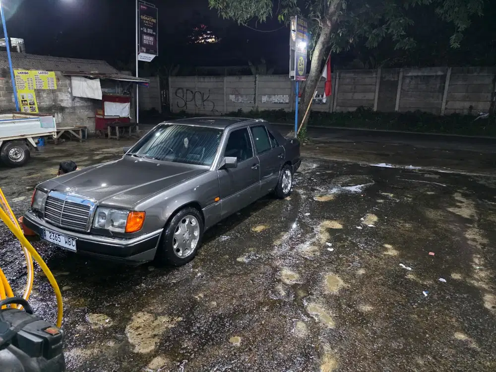 Mercedes-Benz 300CE 1991 Bensin