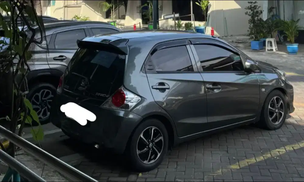 Jual santai milik pribadi Brio E 2014