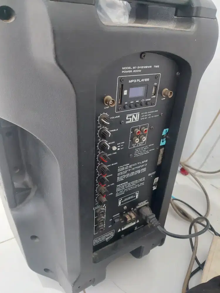 Speaker portable baretone 12 in bw1212