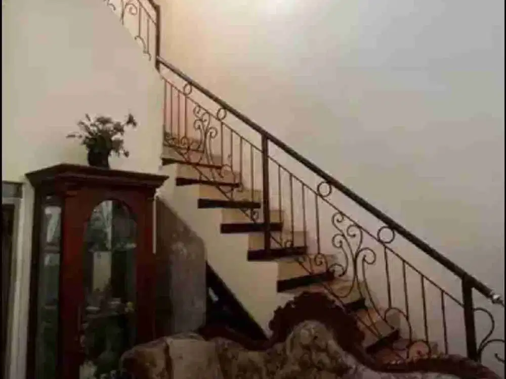 DIJUAL CEPAT RUMAH POROS JALAN 100 METER DARI SOEKARNO HATTA KOTA MALANG