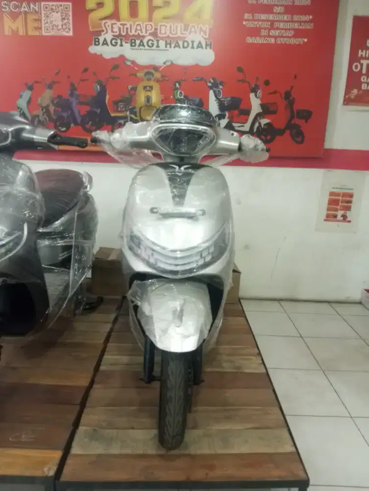 Mollis Uwinfly T85
