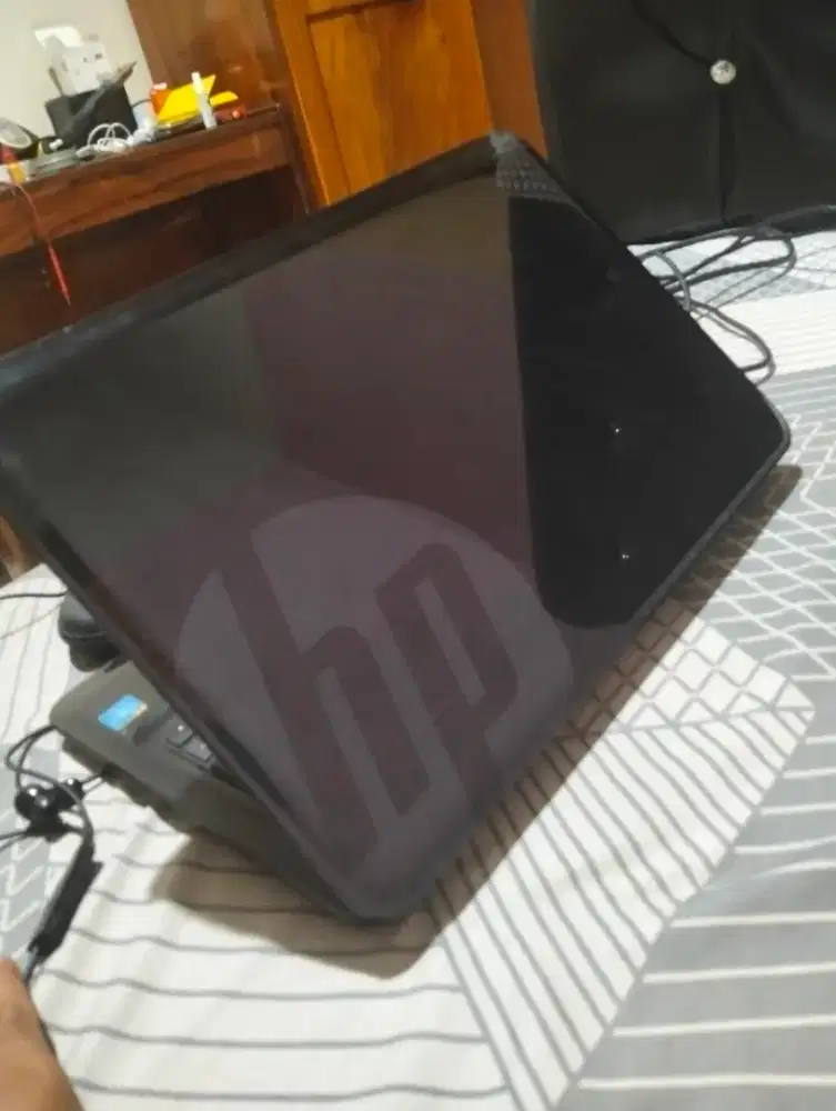 Jual cepat leptop HP 1000