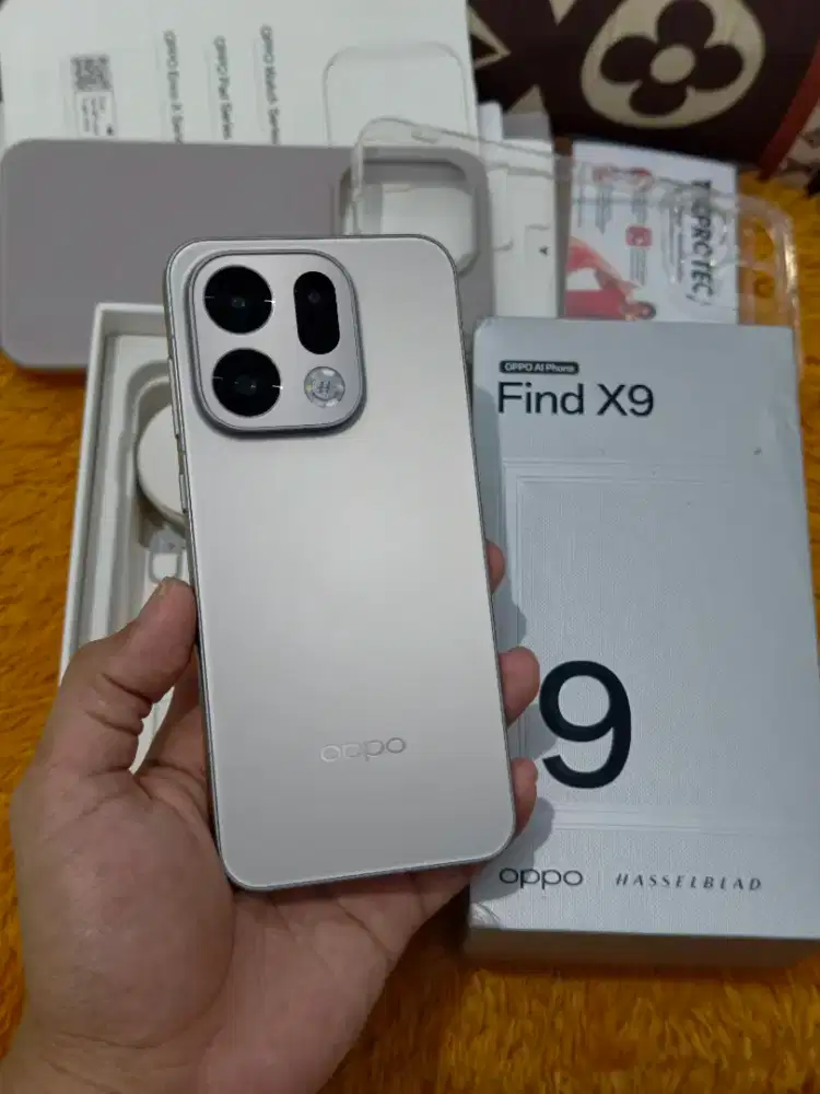 Oppo Find X9 16/512 GB Titanium Grey Fullset Mulus