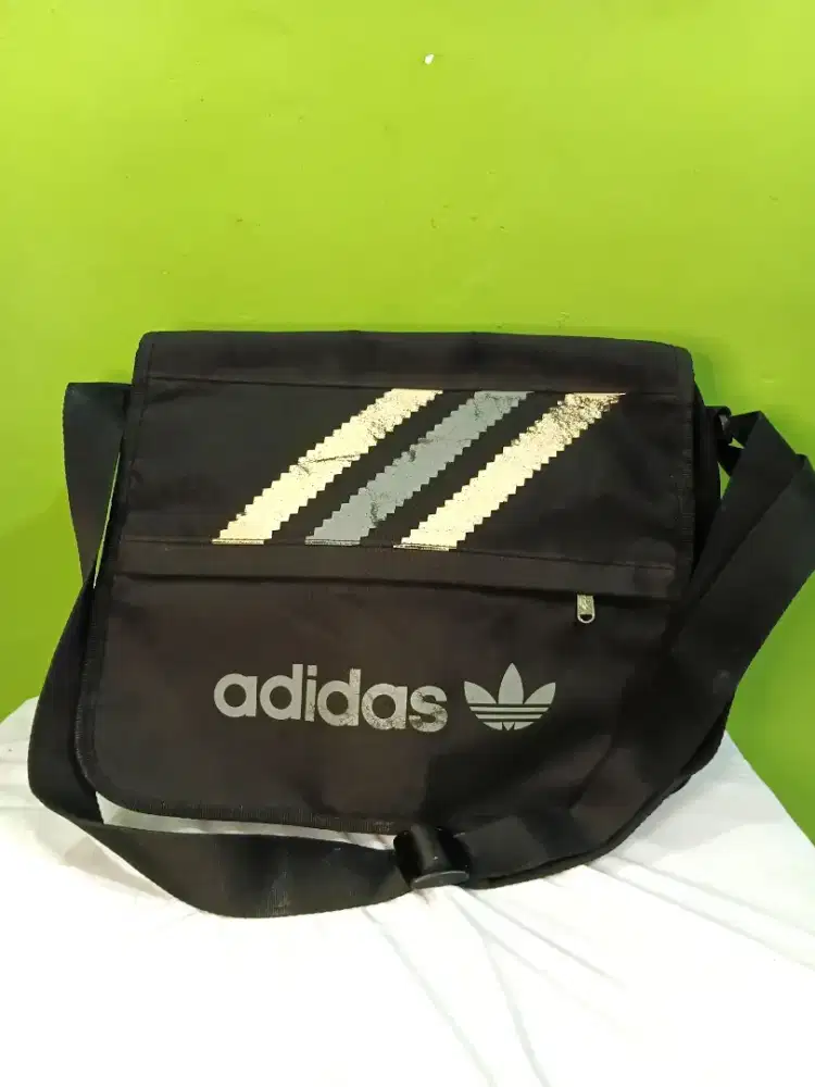 Tas slempang cowok ad1da5 second luar