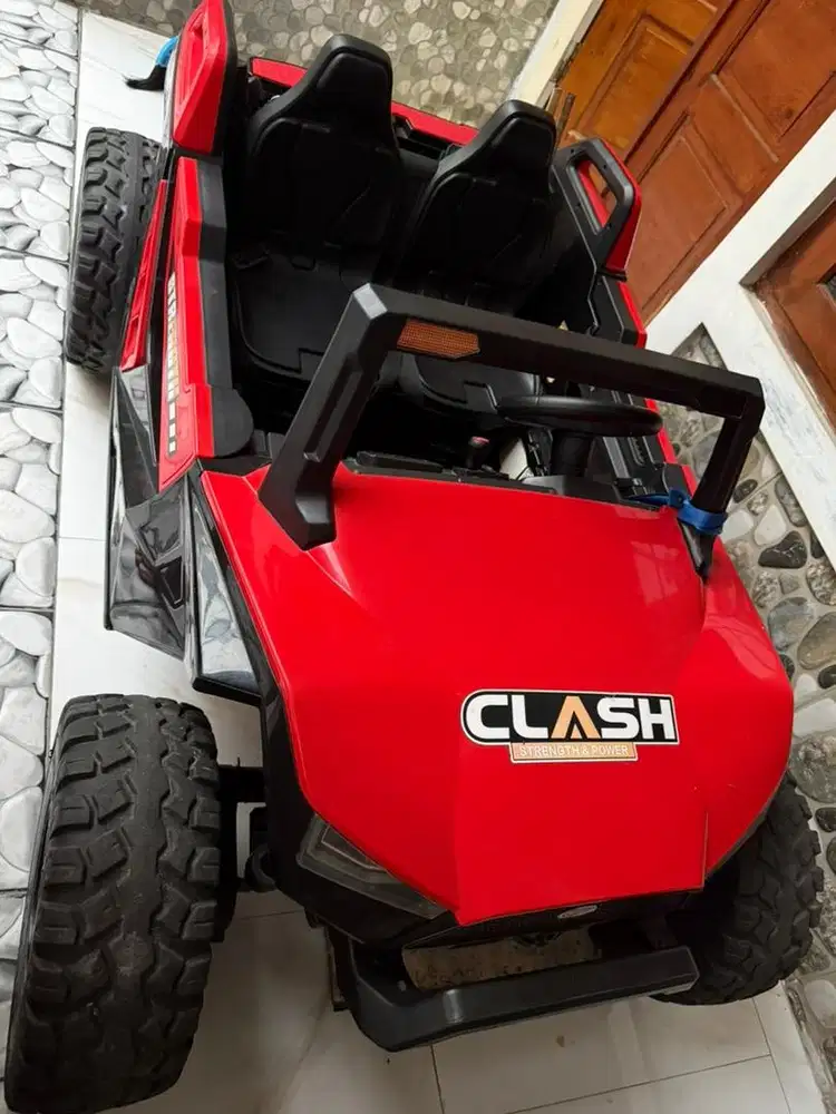 Mobil aki CLASH besar