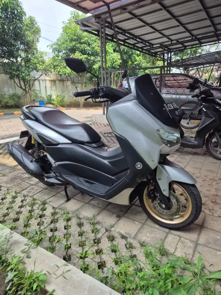 nmax new silver 2022