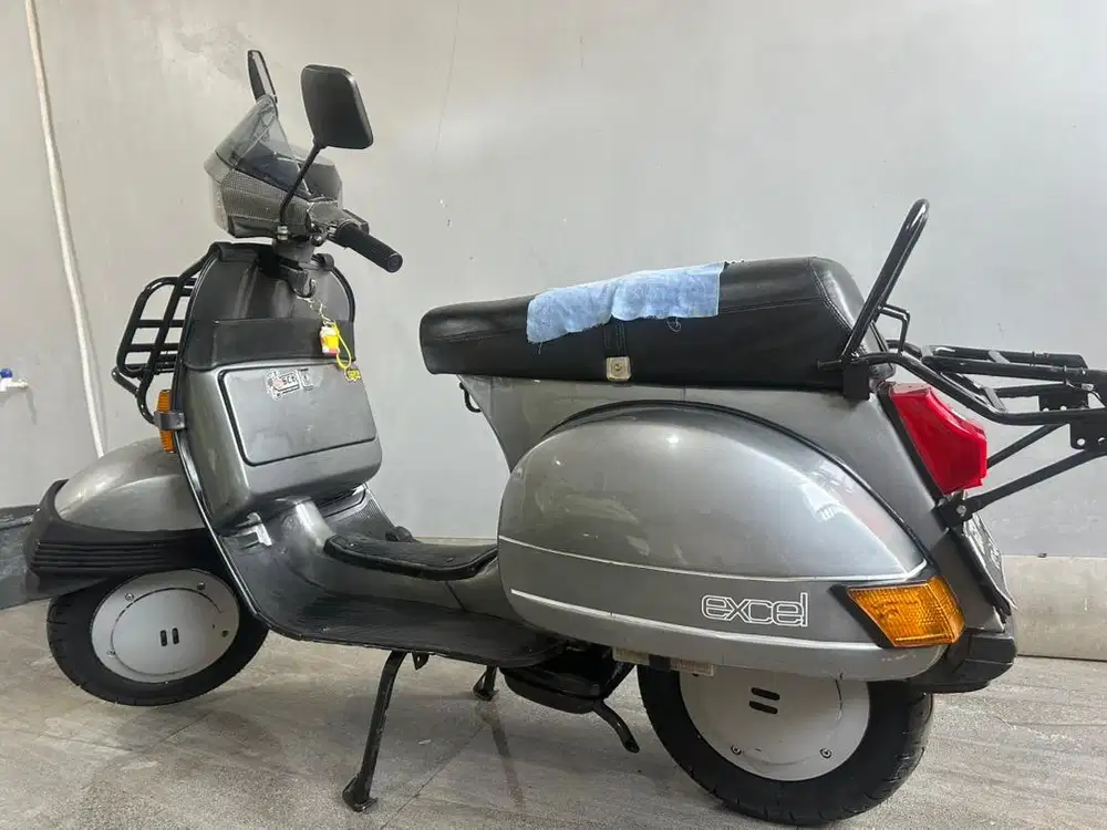 Vespa Excel Tahun 1989