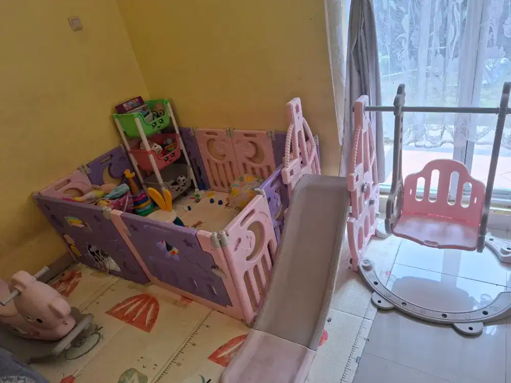 Set ayunan + playpen anak