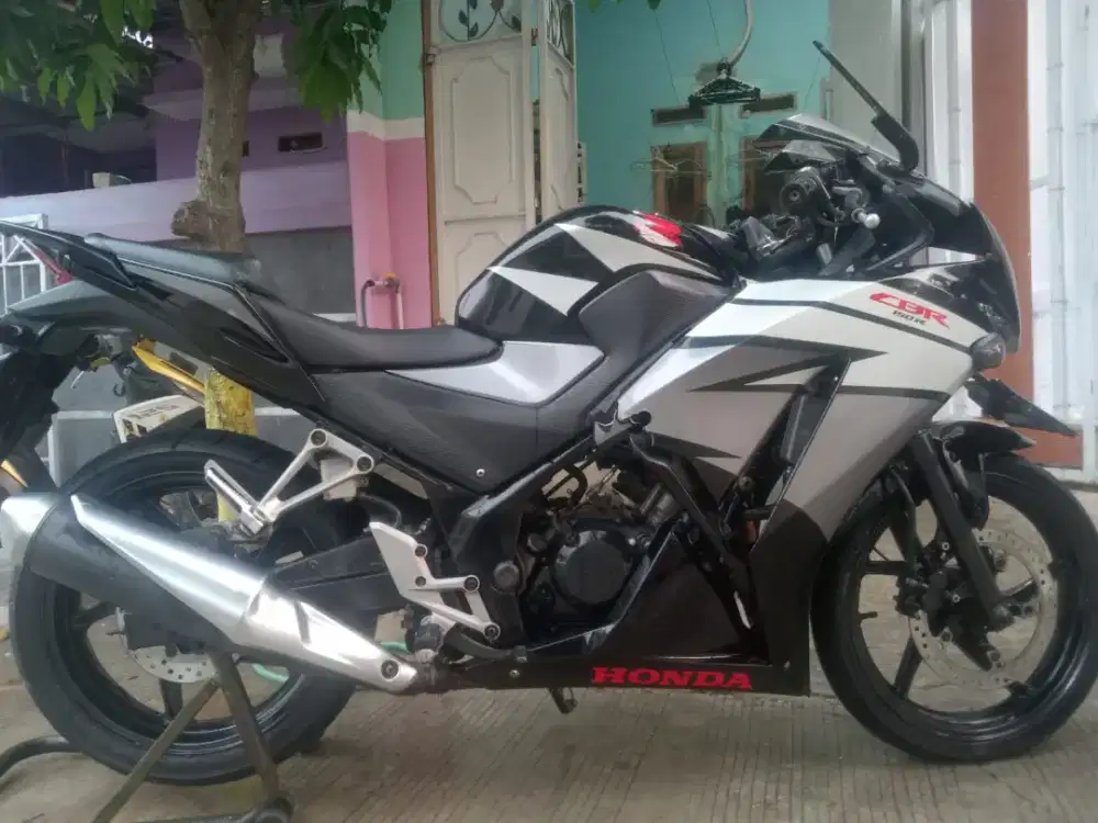 Motor CBR 150R k45a