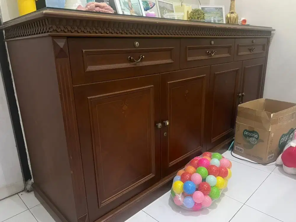 Dijual bufet panjang kayu jati